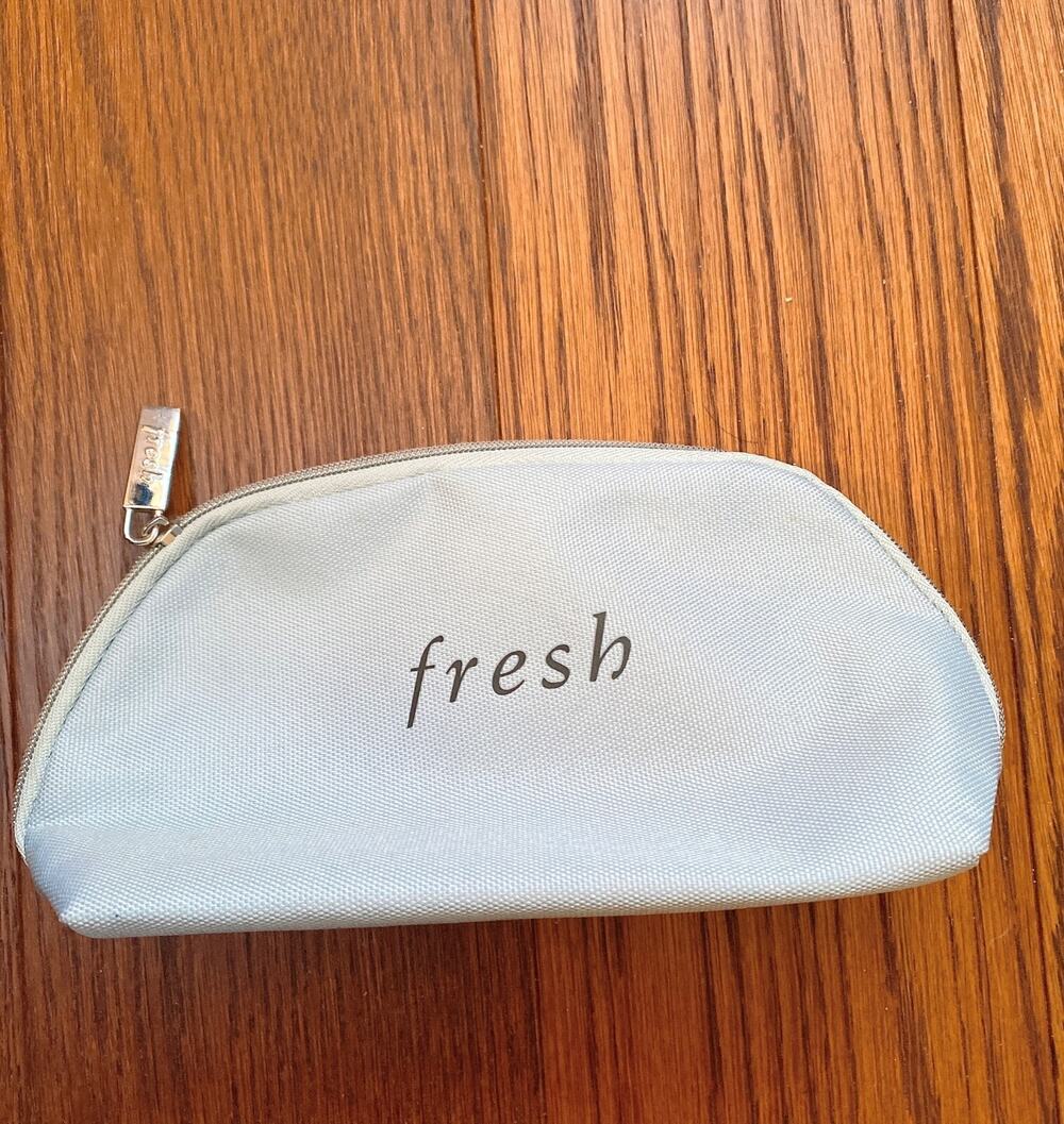 Fresh Makeup Cosmetic Bag in Light Blue 8.5 x 5.5 x 3 in New